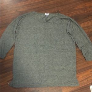 Mid sleeve top